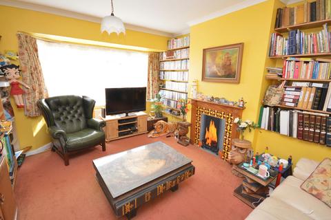 102 Garrison Lane, Chessington, KT9 2LB