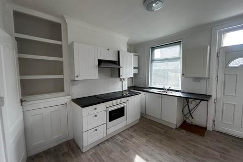 2 bedroom terraced house to rent, Hough Lane, Wombwell, Barnsley