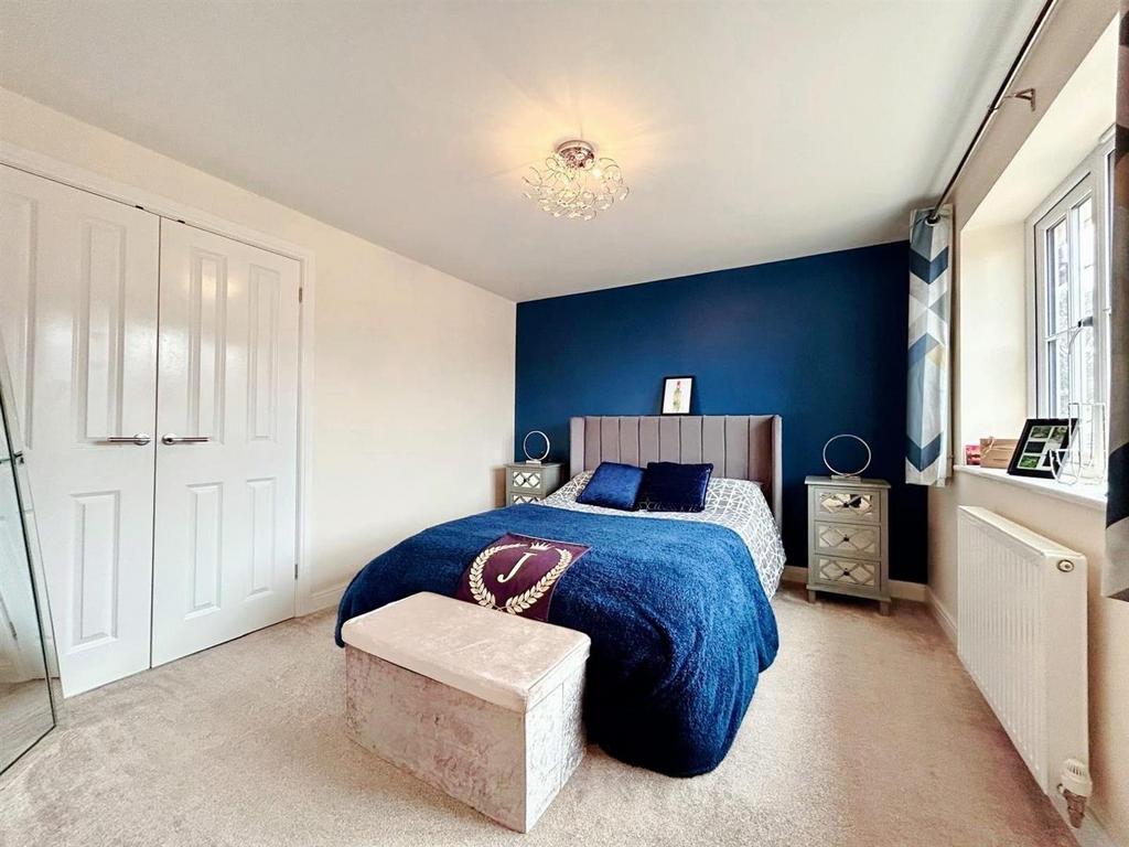 Bed 3.jpg