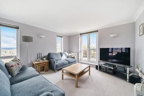 2 Weston Close, Godalming, GU7 2EY