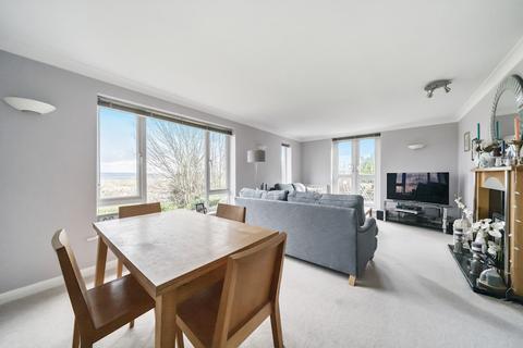 2 Weston Close, Godalming, GU7 2EY