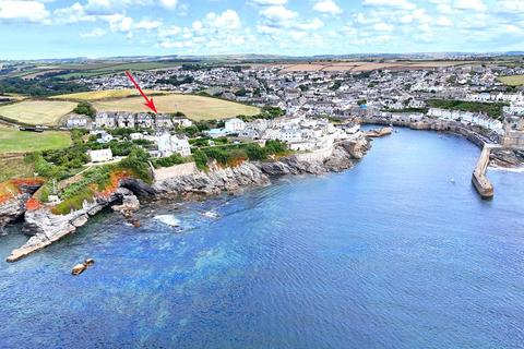undefined, 42 West End, Porthleven TR13