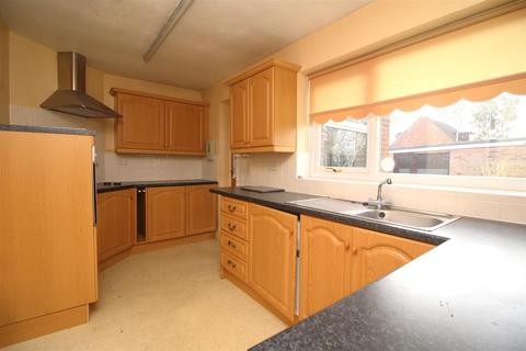 3 Ladybower Way, Gunthorpe, Peterborough, PE4 7DJ