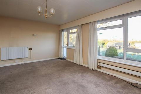 2 bedroom apartment for sale, Limes Court, Sawyers Hall Lane, Brentwood