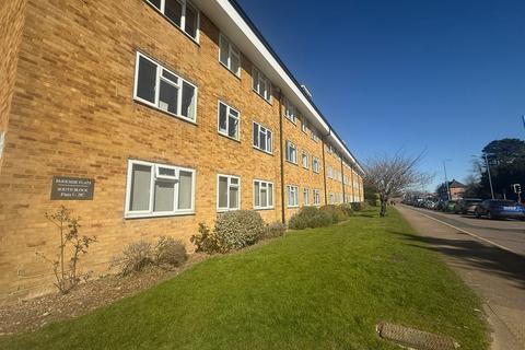 High Street, Potters Bar, EN6