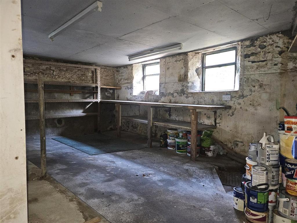 Garage Workshop.jpg