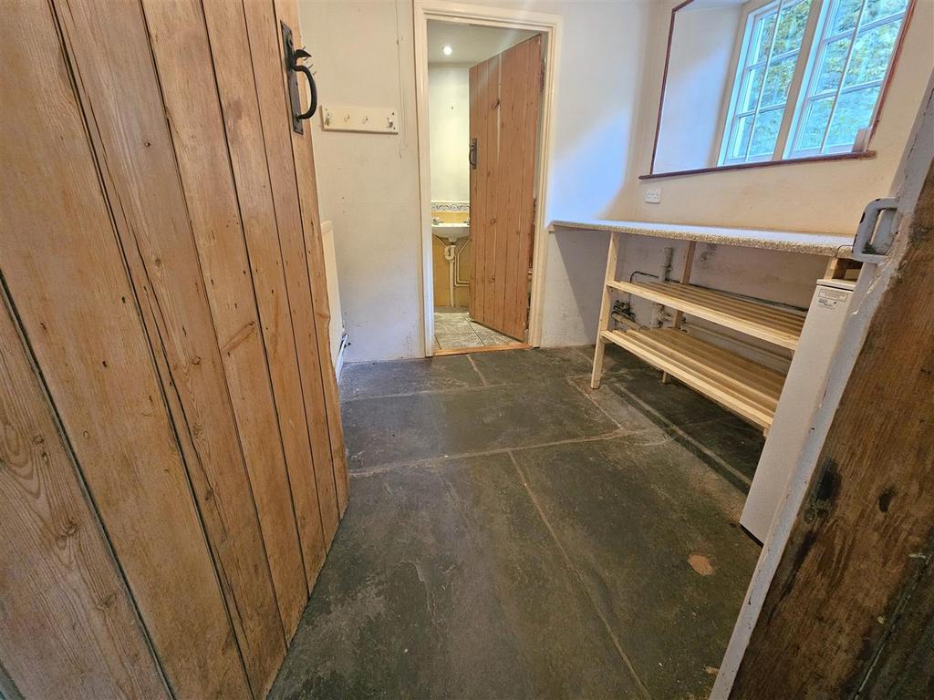 Utility Room.jpg