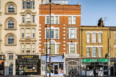 2 bedroom flat to rent, Empire Square, Holloway, London, N7
