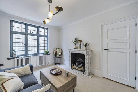 Pavilion Road, Sloane Square, London, SW1X
