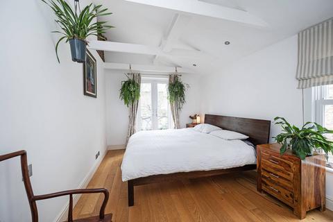 4 bedroom terraced house for sale, Alderney Road, Stepney, London, E1