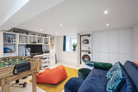39 Alderney Road, London, E1 4EG