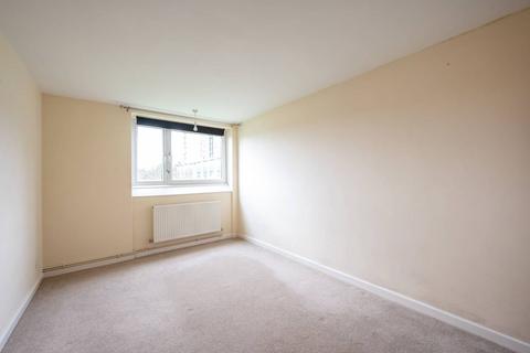 Whitlock Drive, Southfields, London, SW19