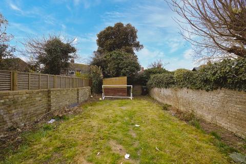 3 bedroom semi-detached house for sale, Beacon Road, Broadstairs, CT10