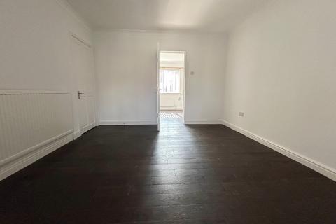 undefined, Coronation Street, Darfield, Barnsley, South Yorkshire, S73