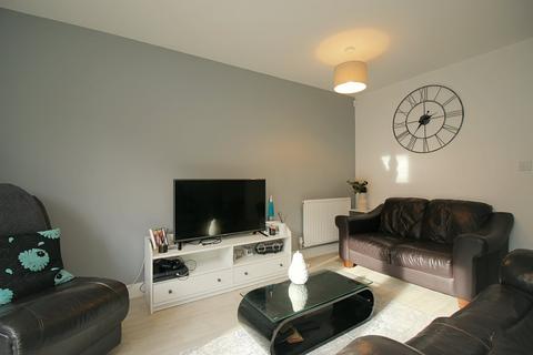 undefined, Fern Avenue, Clayton, Bradford, BD14