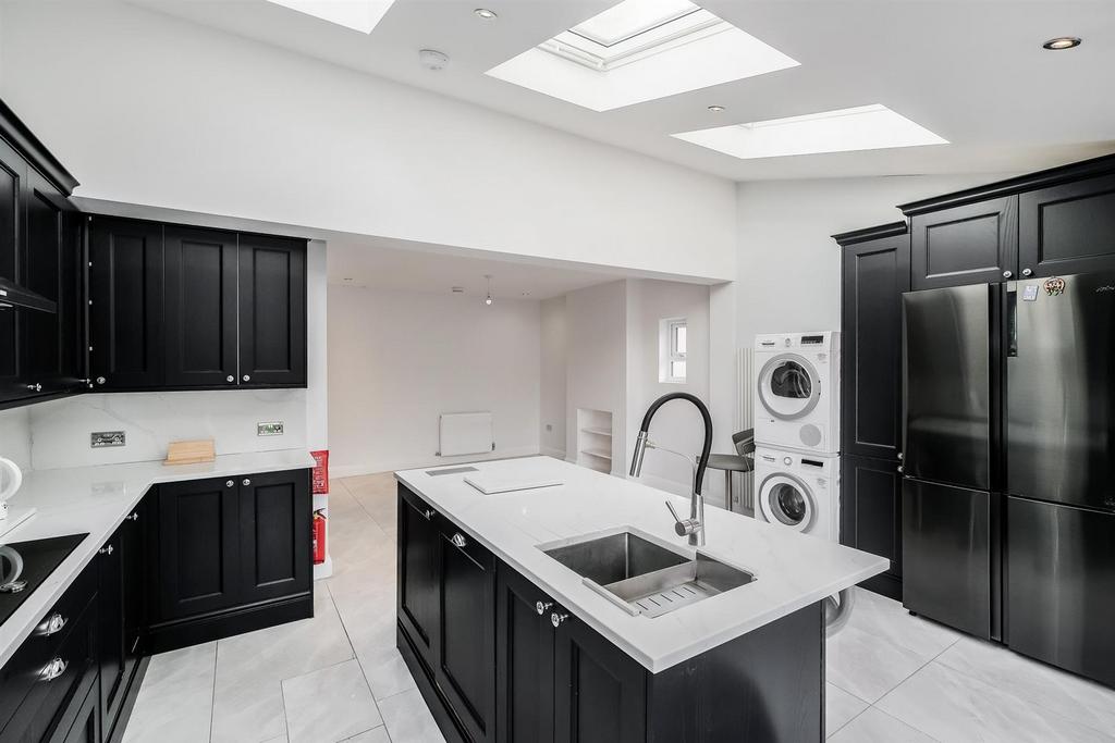 1 Empress Avenue-14 web.jpg
