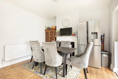 3 bedroom semi-detached house for sale, Woodland Way, Mitcham CR4
