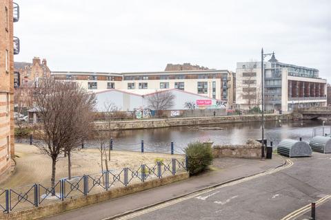 Flat 6, 2 Sheriff Brae, Edinburgh, EH6 6EQ