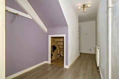 Flat 9, 18 Northfield Drive, Edinburgh, EH8 7RP