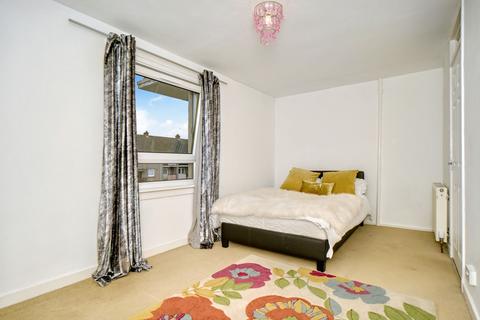 Flat 9, 18 Northfield Drive, Edinburgh, EH8 7RP