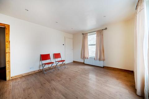 2 bedroom maisonette for sale, Malling Road, Snodland