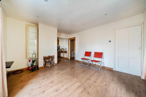 2 bedroom maisonette for sale, Malling Road, Snodland