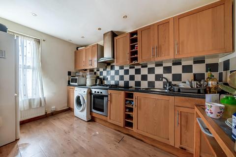 2 bedroom maisonette for sale, Malling Road, Snodland