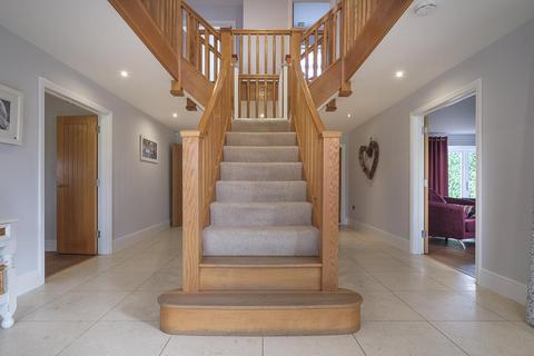 Westleaze Stables Mill Lane, Swindon, SN1 7HG