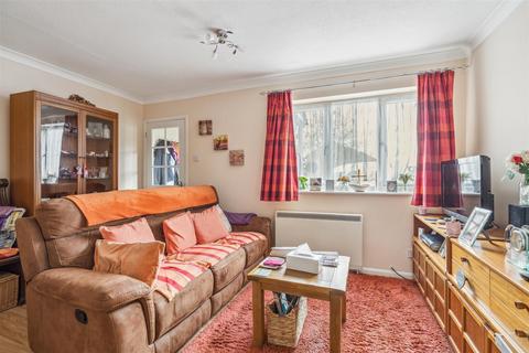 9 Birinus Close, High Wycombe, HP12 3LZ