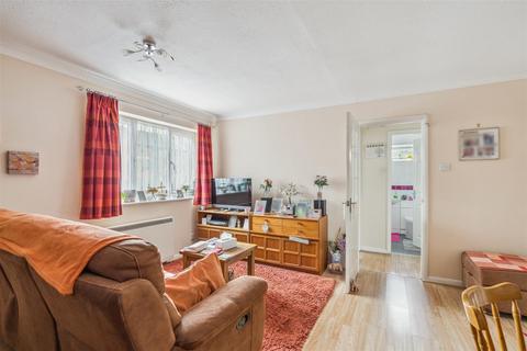 9 Birinus Close, High Wycombe, HP12 3LZ
