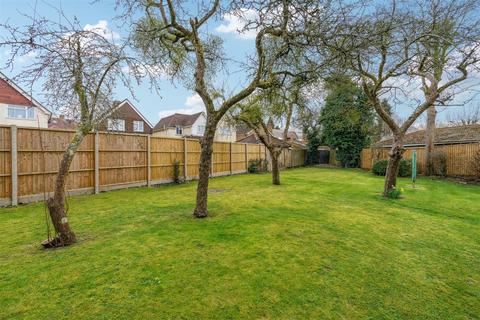 9 Birinus Close, High Wycombe, HP12 3LZ
