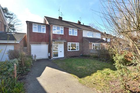 32 Corringway, Church Crookham, Fleet, GU52 6AW