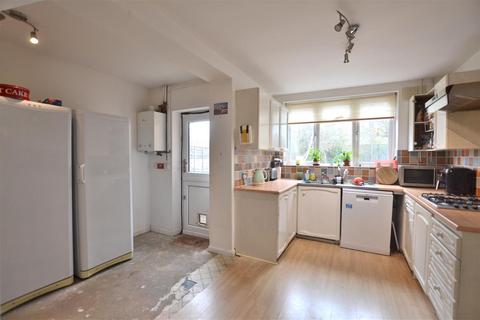 32 Corringway, Church Crookham, Fleet, GU52 6AW
