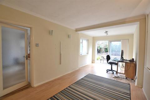 32 Corringway, Church Crookham, Fleet, GU52 6AW