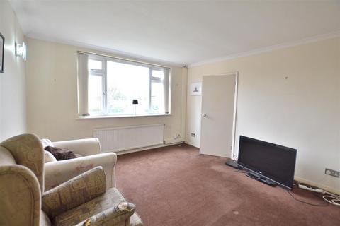 32 Corringway, Church Crookham, Fleet, GU52 6AW