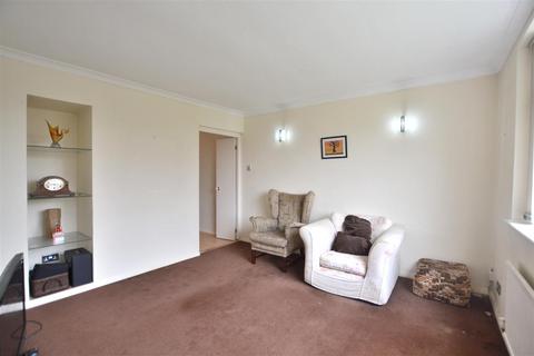 32 Corringway, Church Crookham, Fleet, GU52 6AW