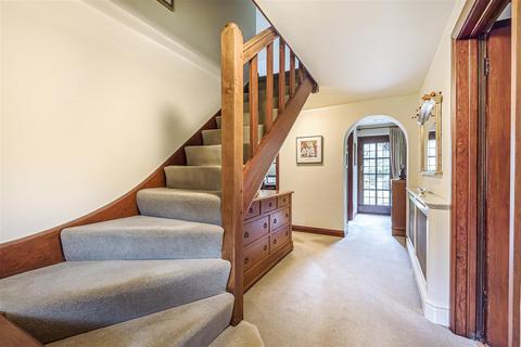 5 bedroom detached house for sale, Pennymead Drive, East Horsley