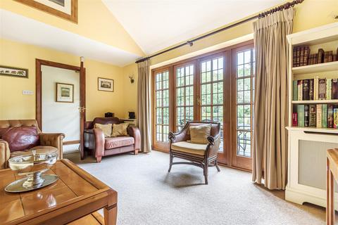 5 bedroom detached house for sale, Pennymead Drive, East Horsley