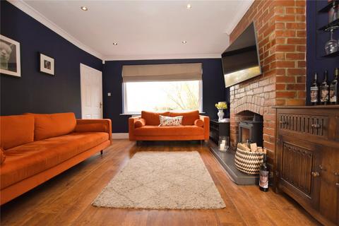 2 The Vale, Leeds, LS6 2BJ