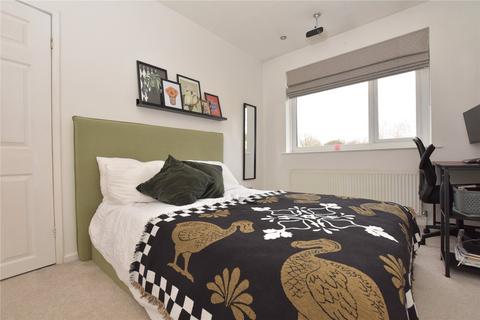 2 The Vale, Leeds, LS6 2BJ