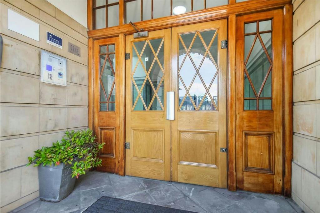 Communal Entrance