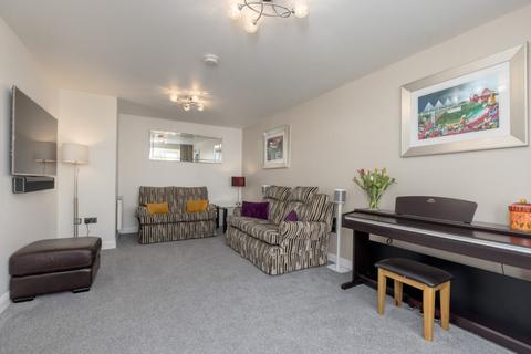 12 Sandercombe Drive, South Queensferry, EH30 9AF