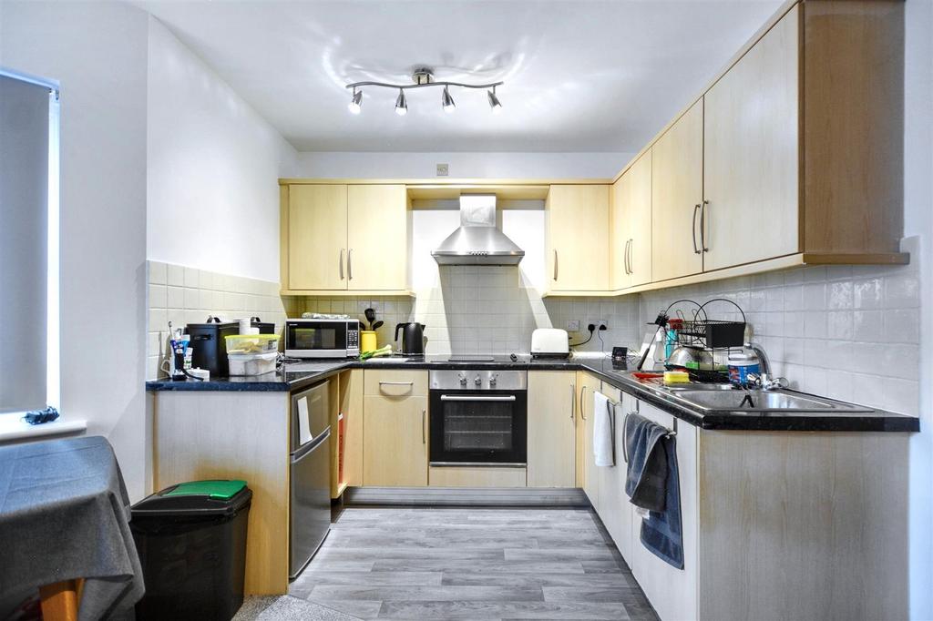Living Kitchen 3.jpeg
