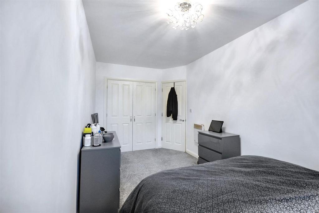 Bedroom 1 2.jpeg