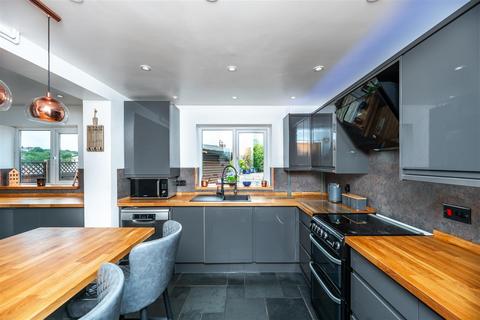 4 bedroom detached house for sale, Rowan Close, Killay, Swansea