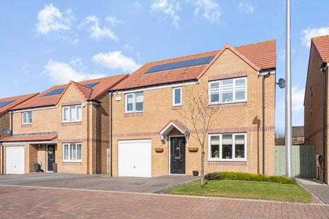 4 bedroom detached house for sale, Tulloch Court, Livingston Village, Livingston, West Lothian, EH54 7FP