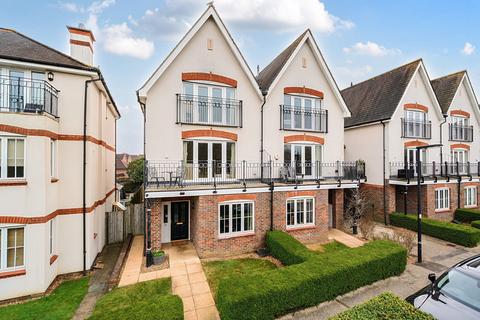 4 bedroom semi-detached house for sale, Railton Road, Guildford, GU2