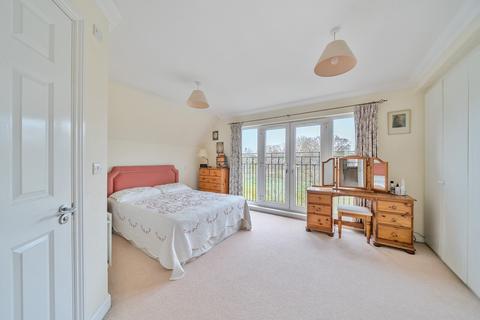 31 Railton Road, Guildford, GU2 9LX