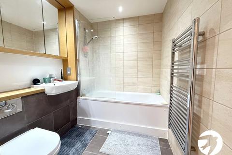 1 bedroom flat for sale, Station Road, London, SE13