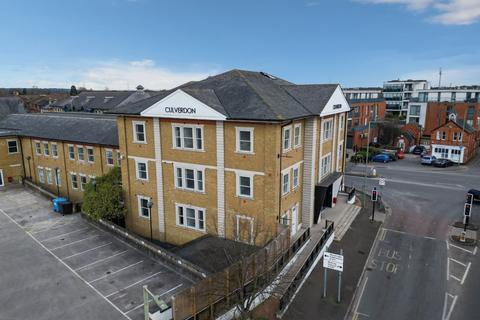 Flat 18, Culverdon House Abbots Way, Chertsey, KT16 9LE